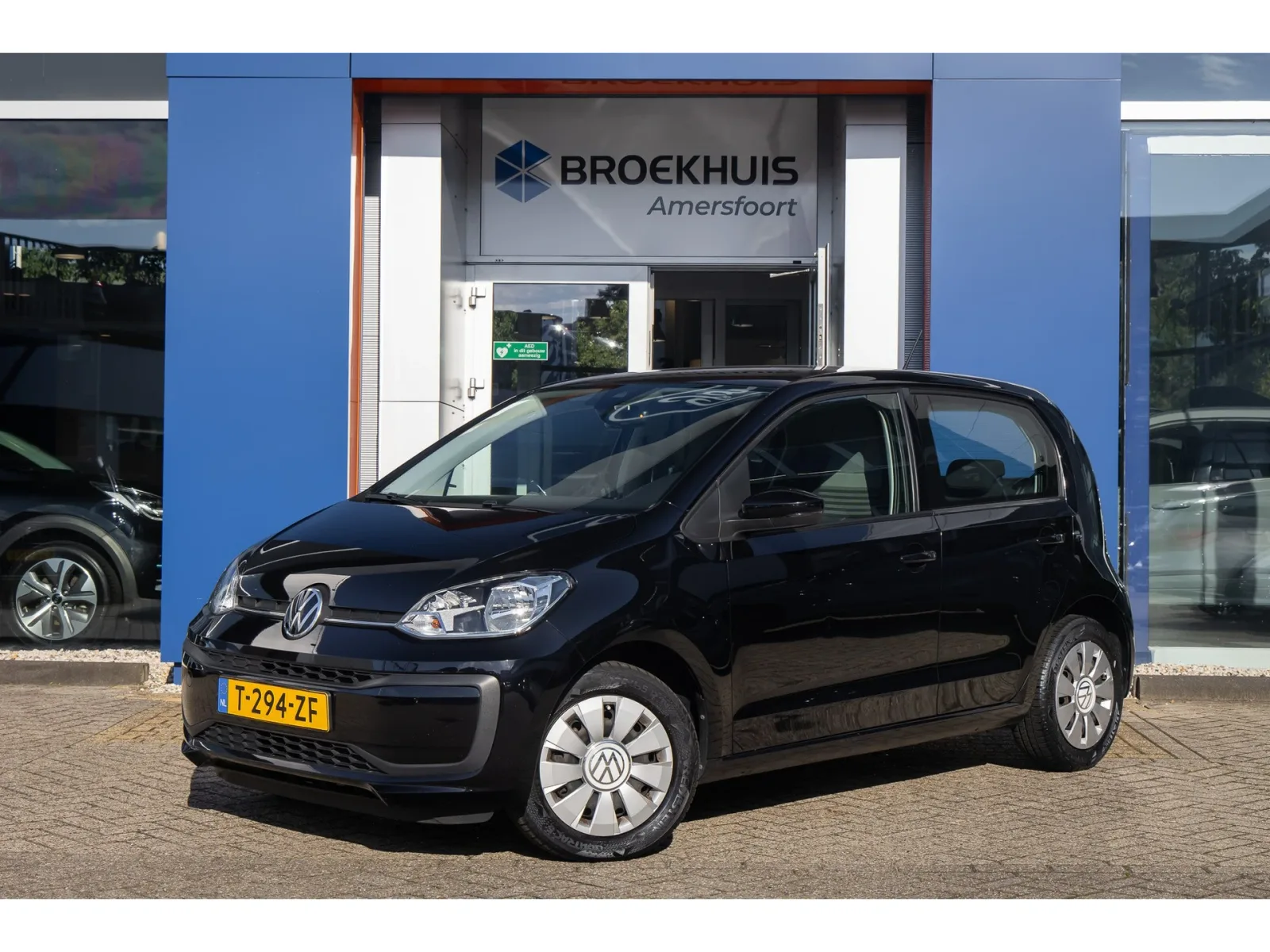 Volkswagen Up! (2023) — foto 1