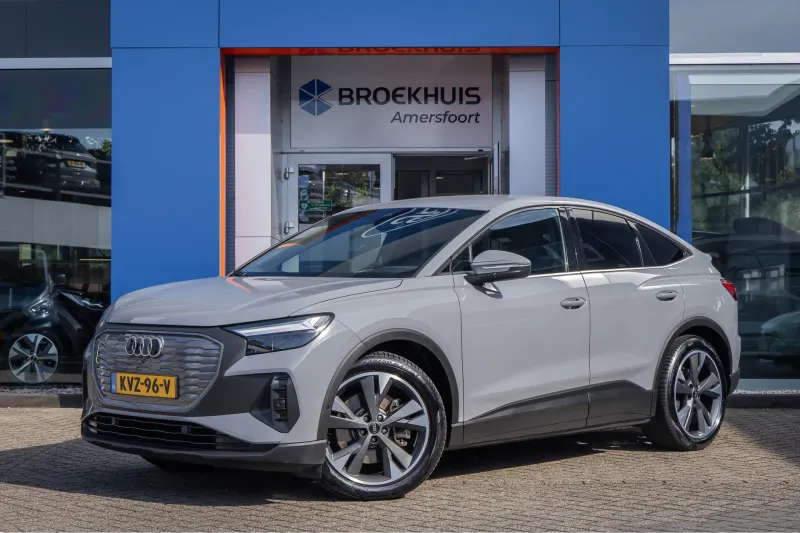 Audi Q4 e-tron (2023)