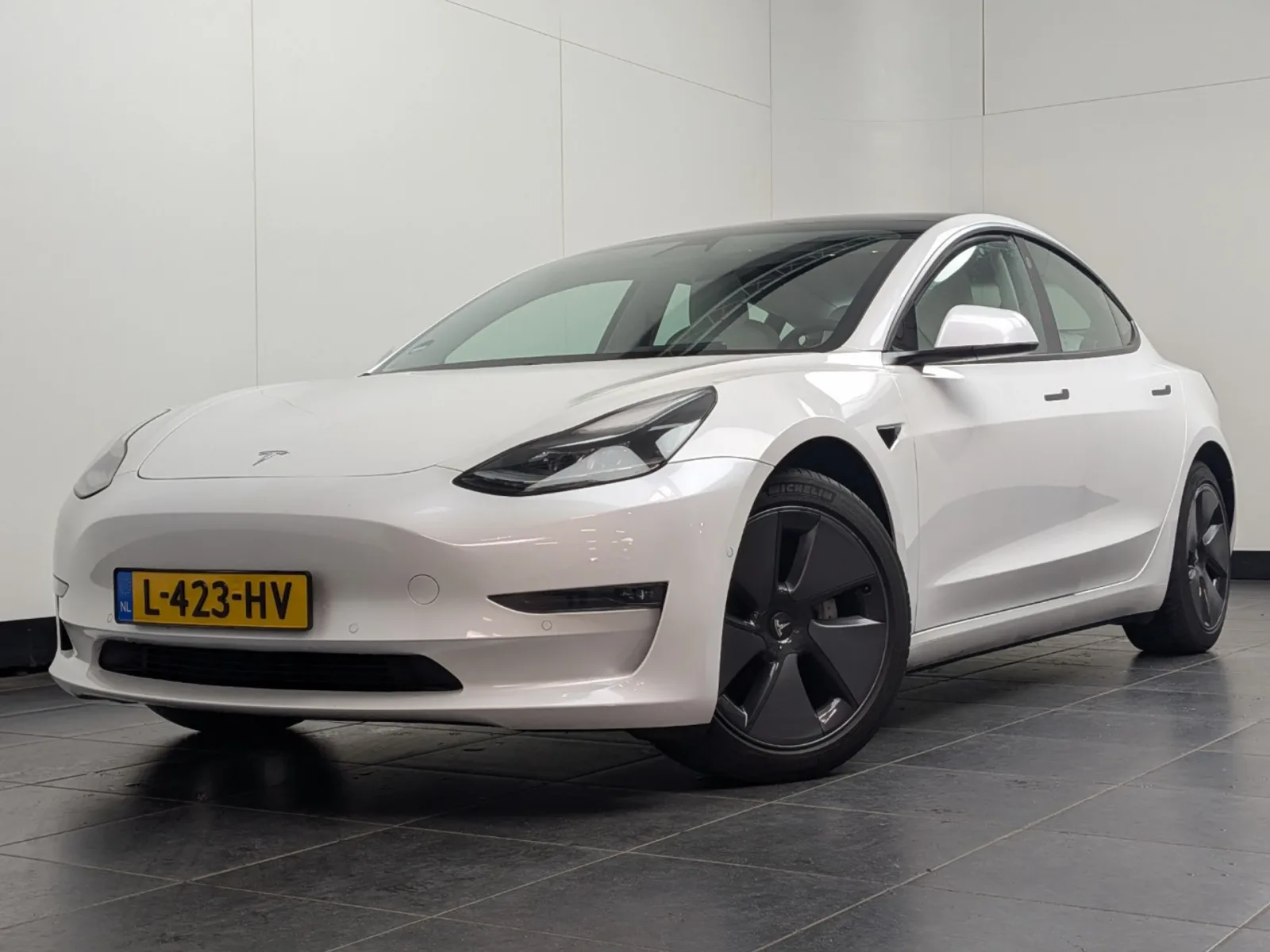 Tesla Model 3 (2021) — foto 1