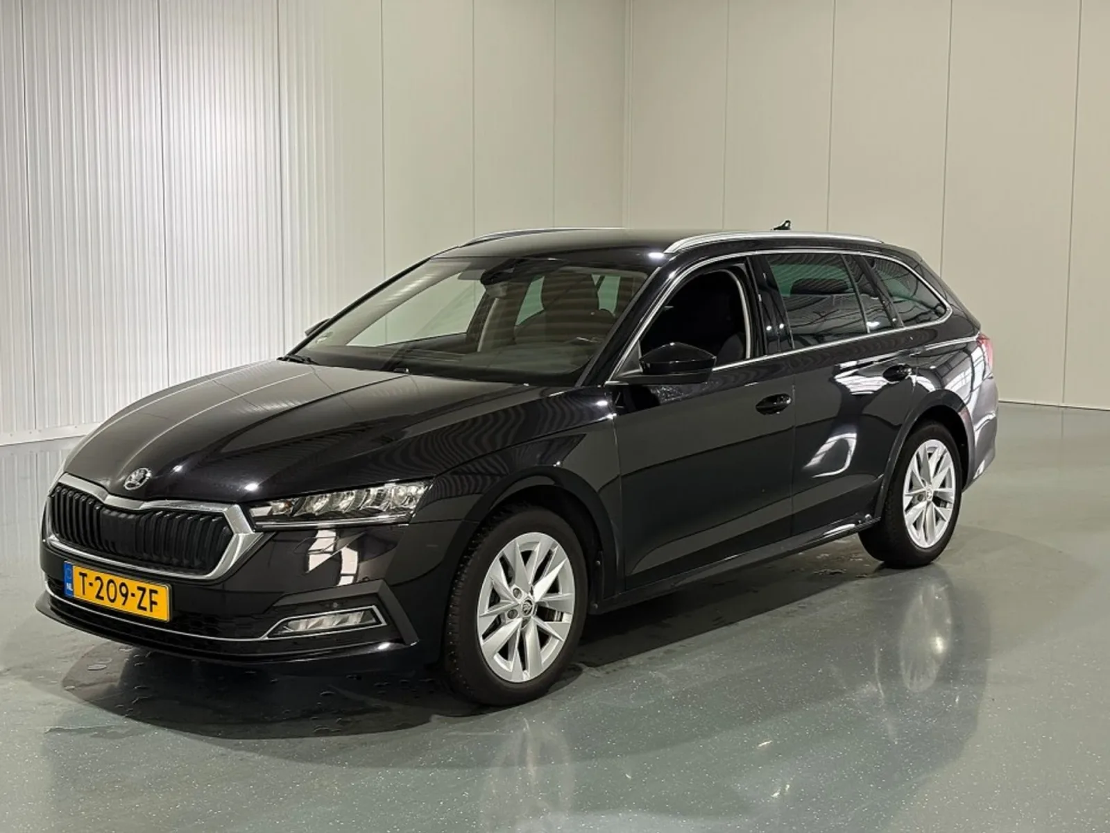 Škoda Octavia (2023) — foto 1