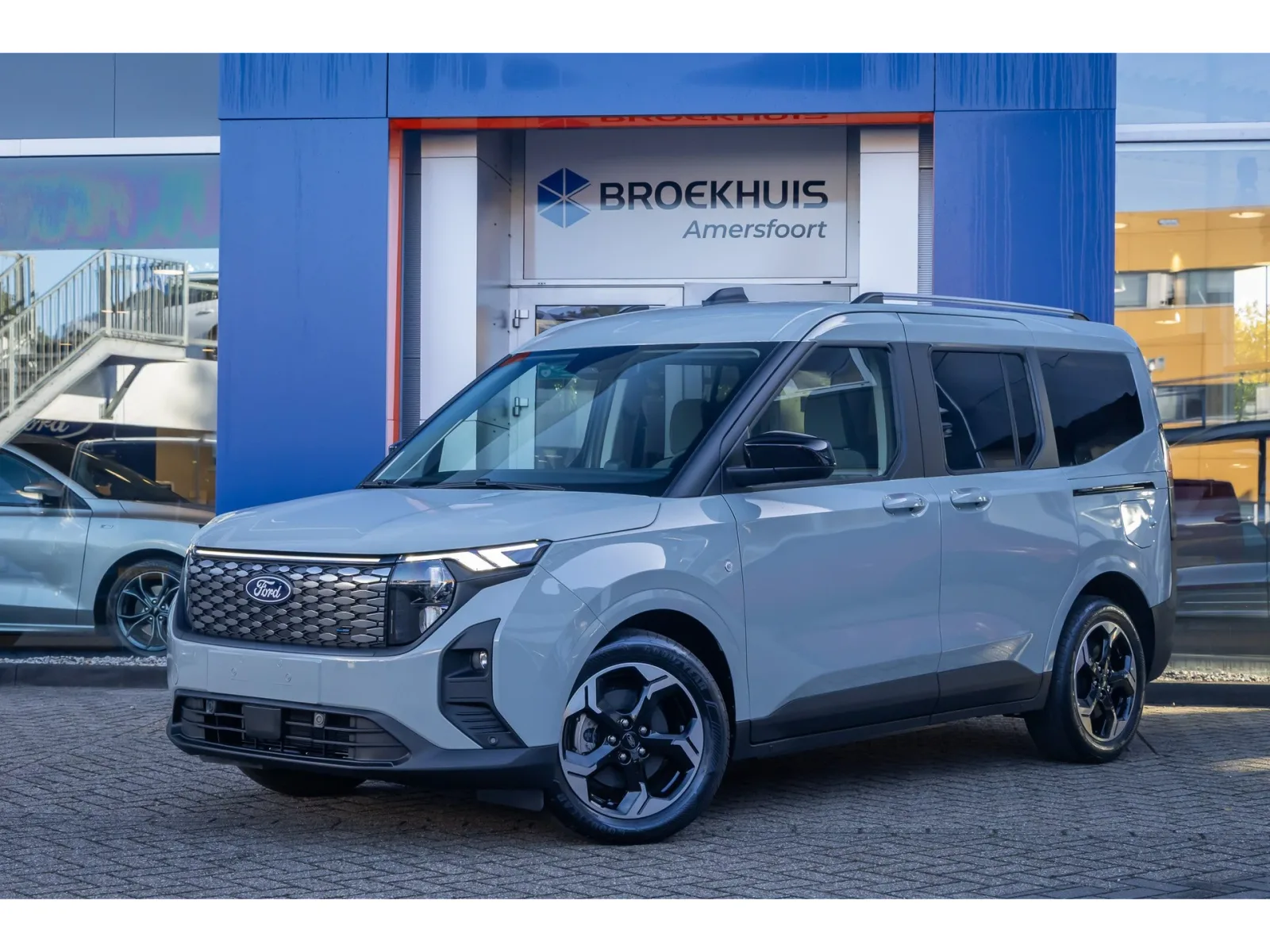 Ford Tourneo Courier (2026) — foto 1