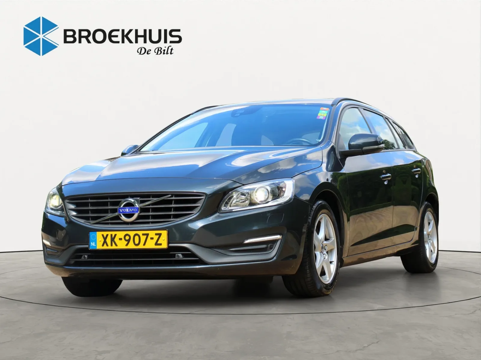 Volvo V60 (2018) — foto 1