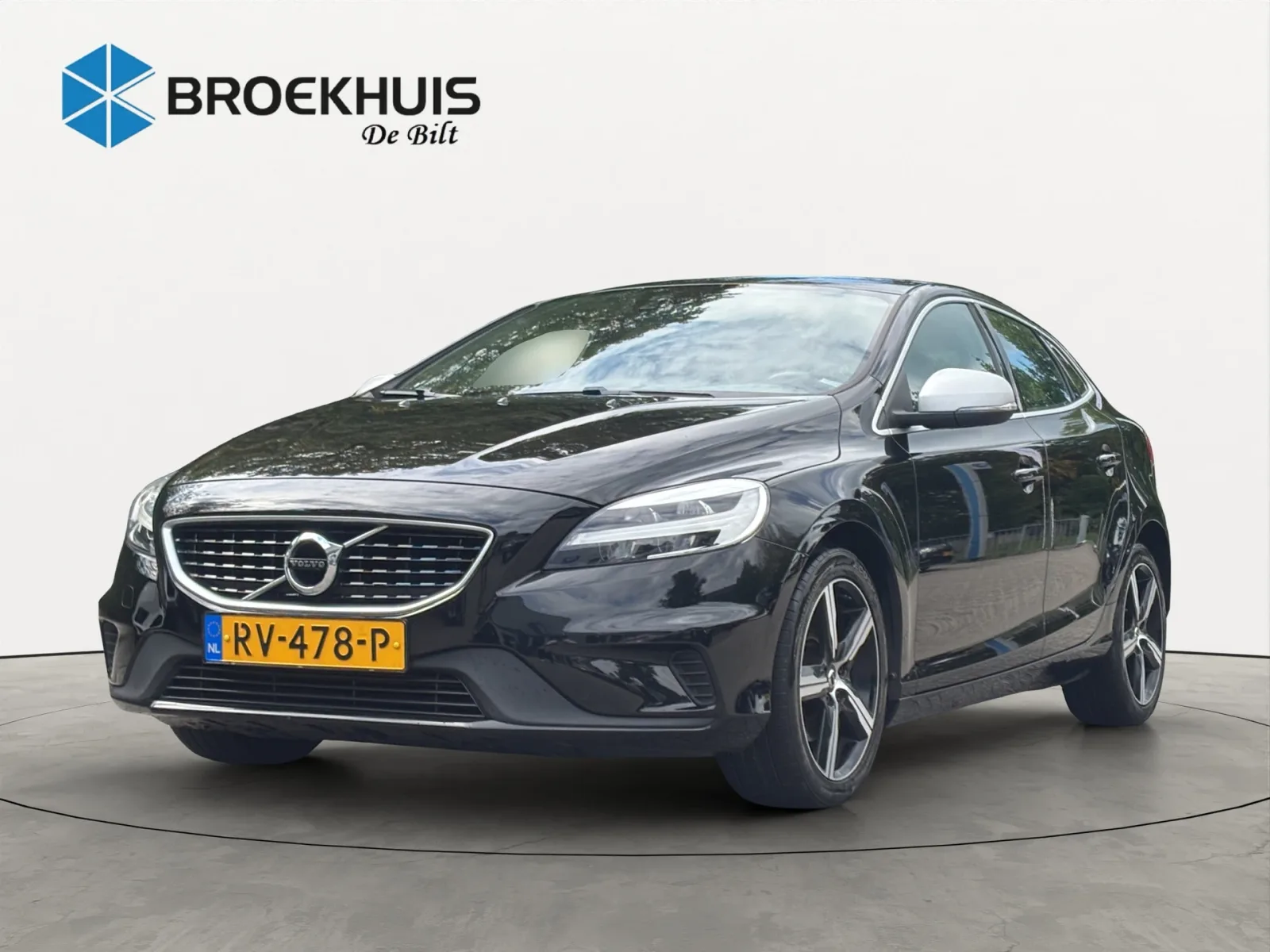 Volvo V40 (2018) — foto 1