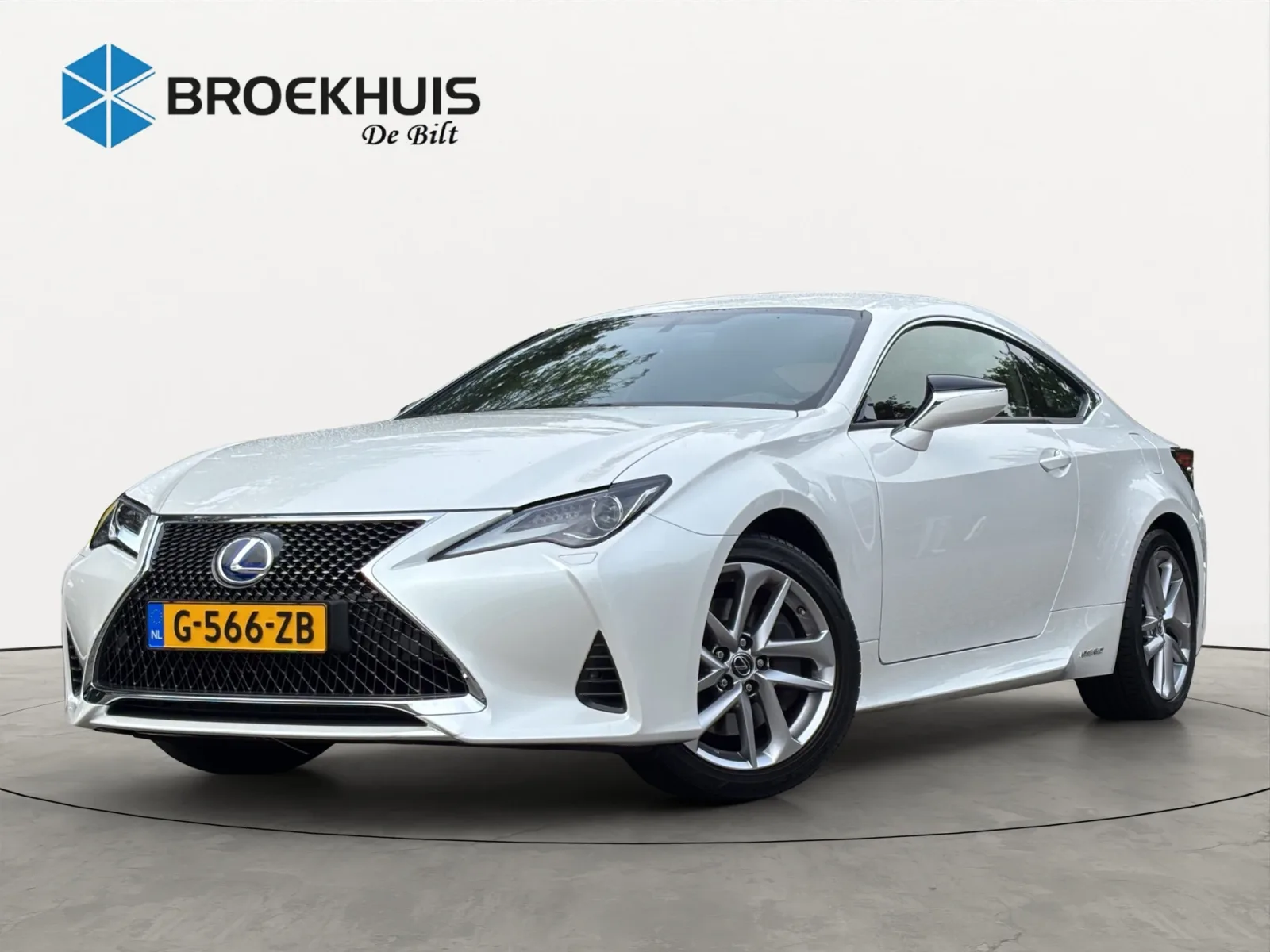 Lexus RC (2020) — foto 1