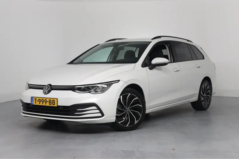 Volkswagen Golf (2023)