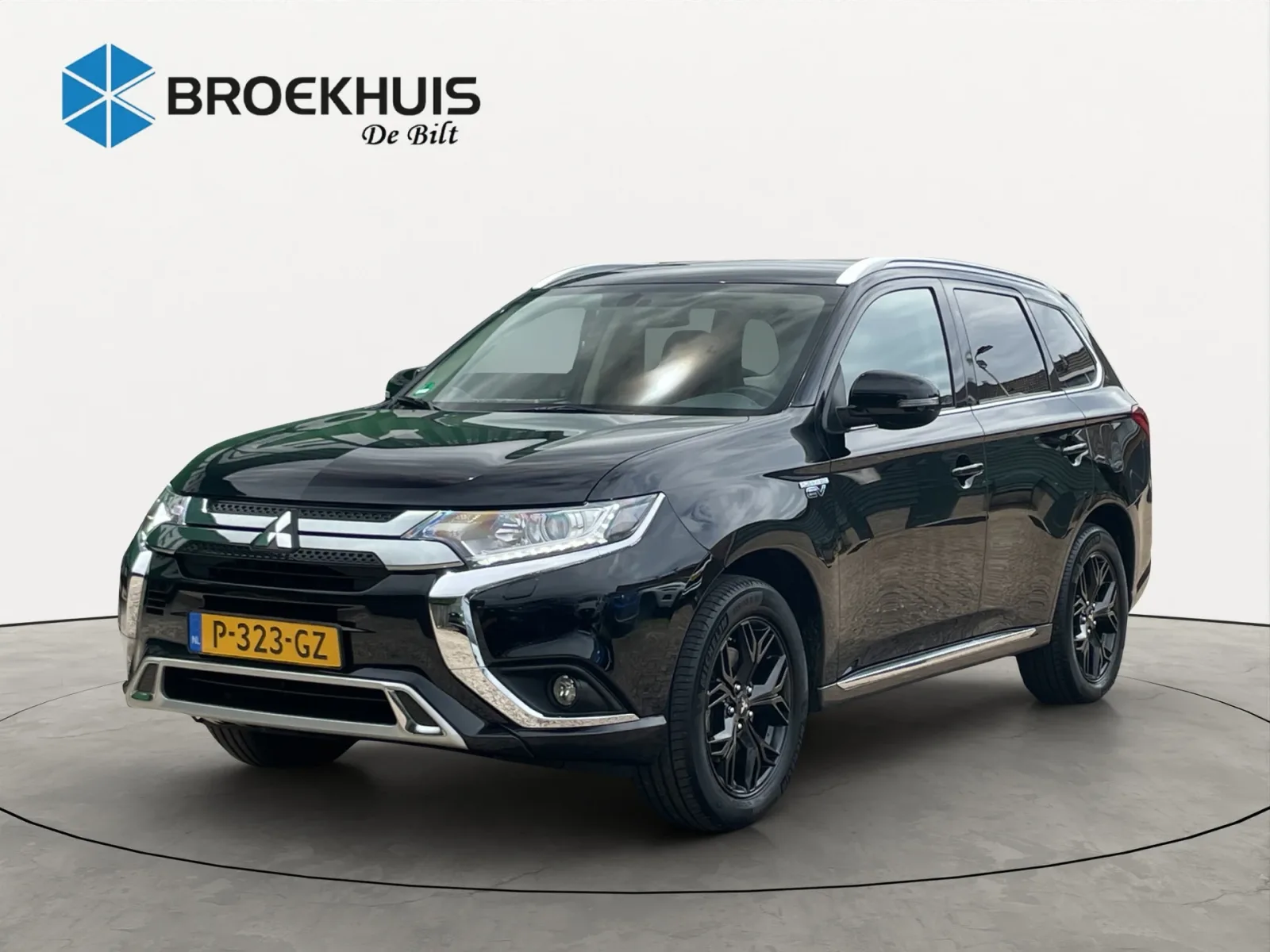 Mitsubishi Outlander (2021) — foto 1