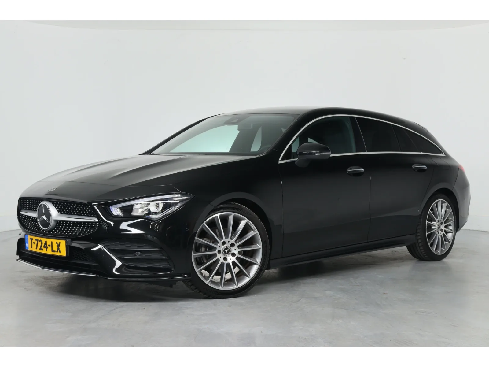 Mercedes-Benz CLA-Klasse (2023) — foto 1