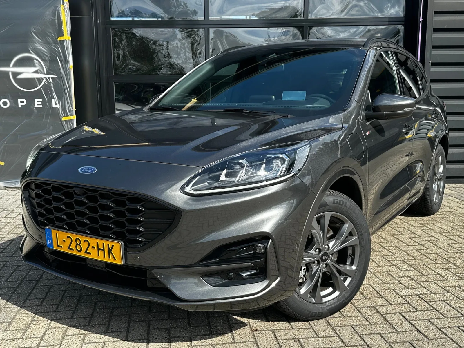 Ford Kuga (2021) — foto 1