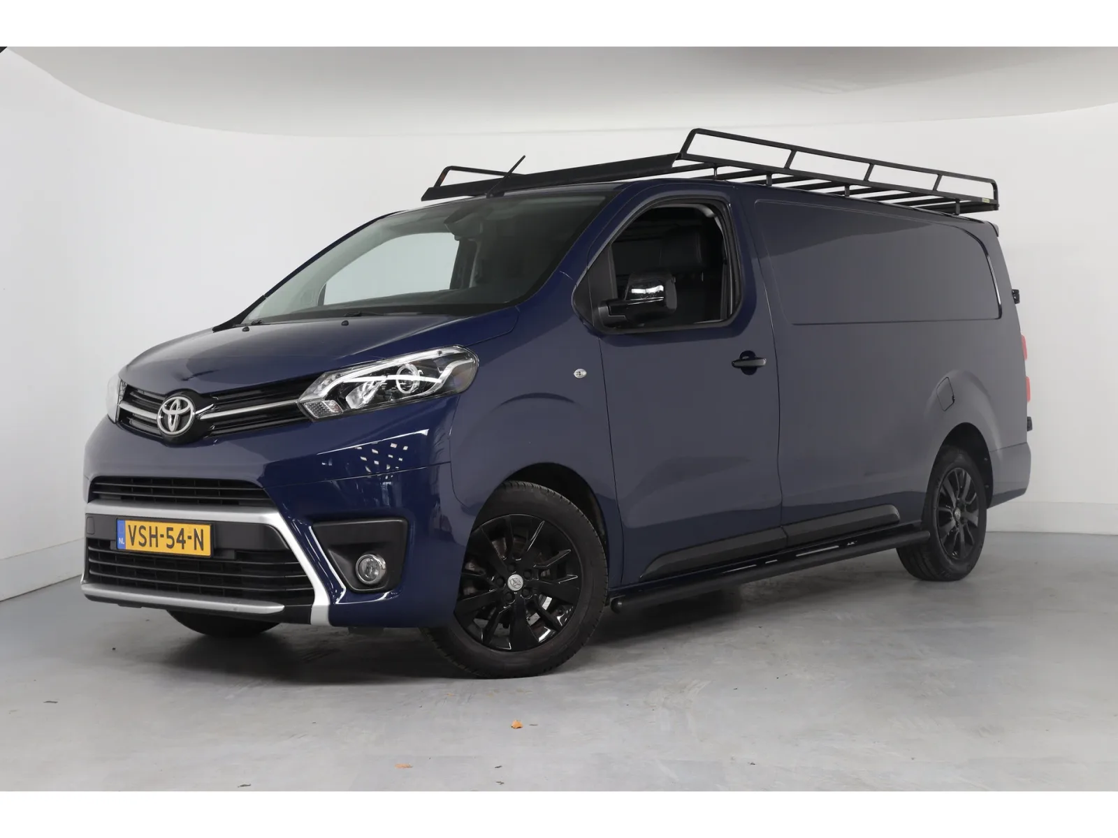 Toyota ProAce Long Worker (2022) — foto 1