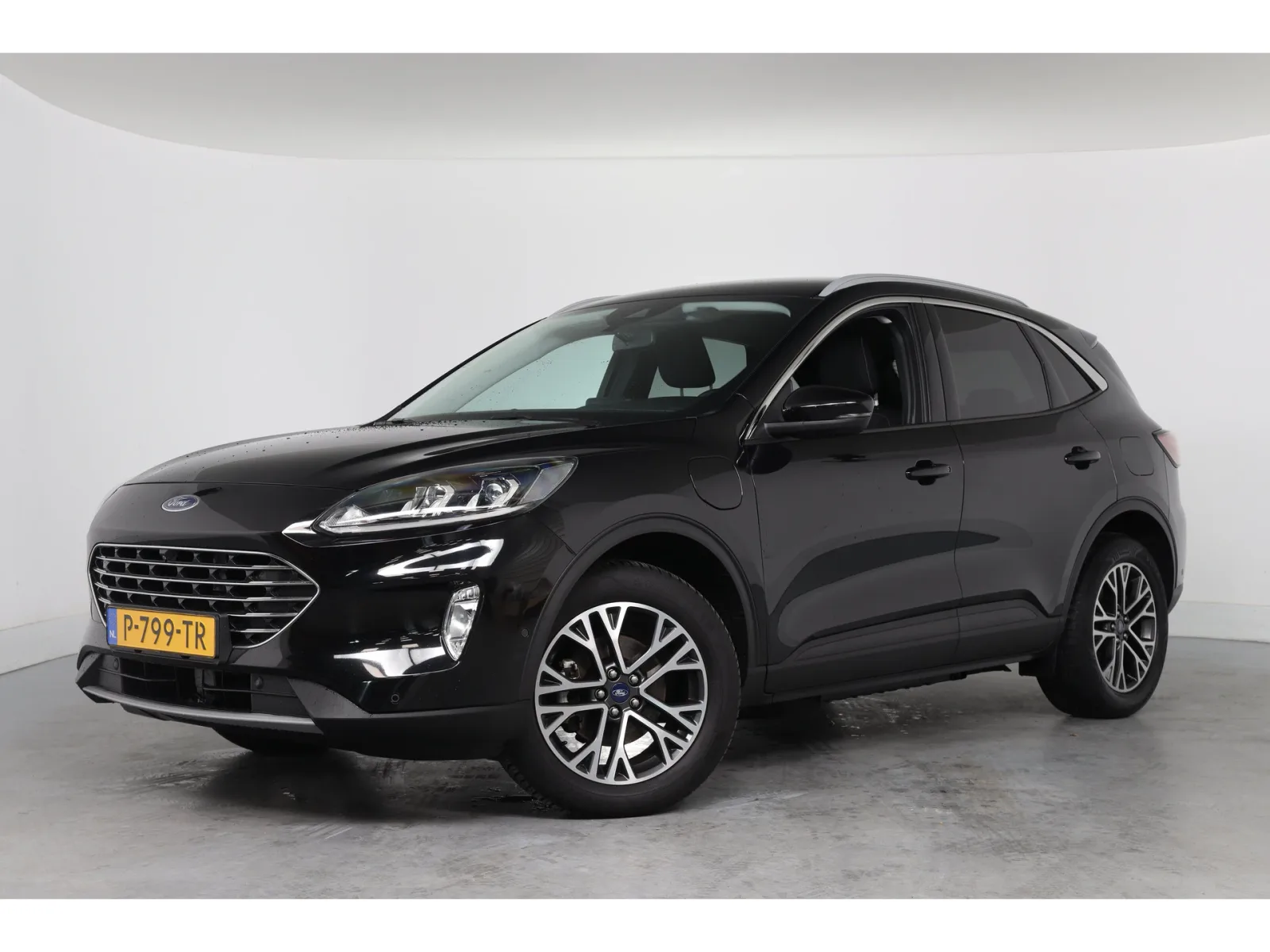 Ford Kuga (2022) — foto 1