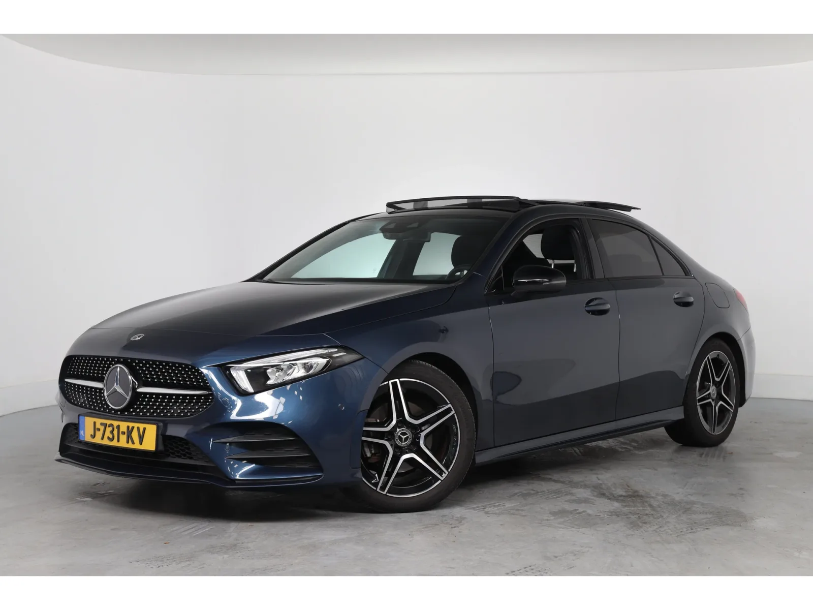 Mercedes-Benz A-Klasse (2020) — foto 1