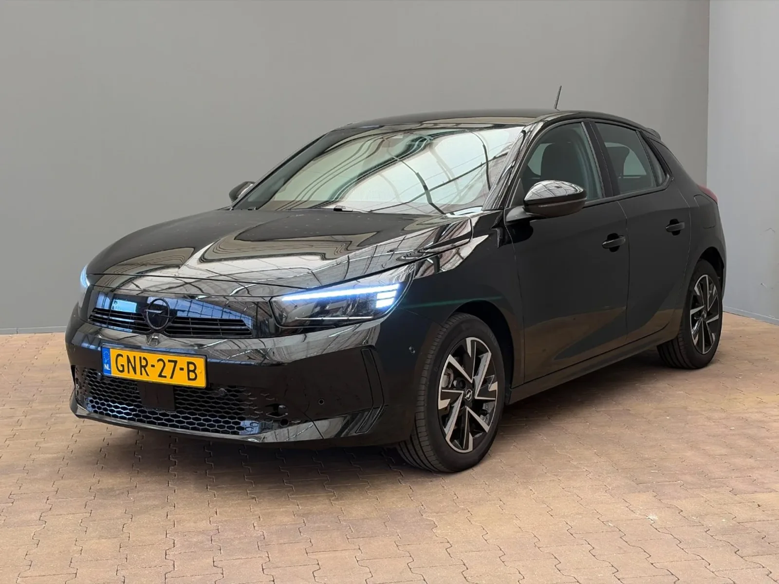 Opel Corsa (2024) — foto 1