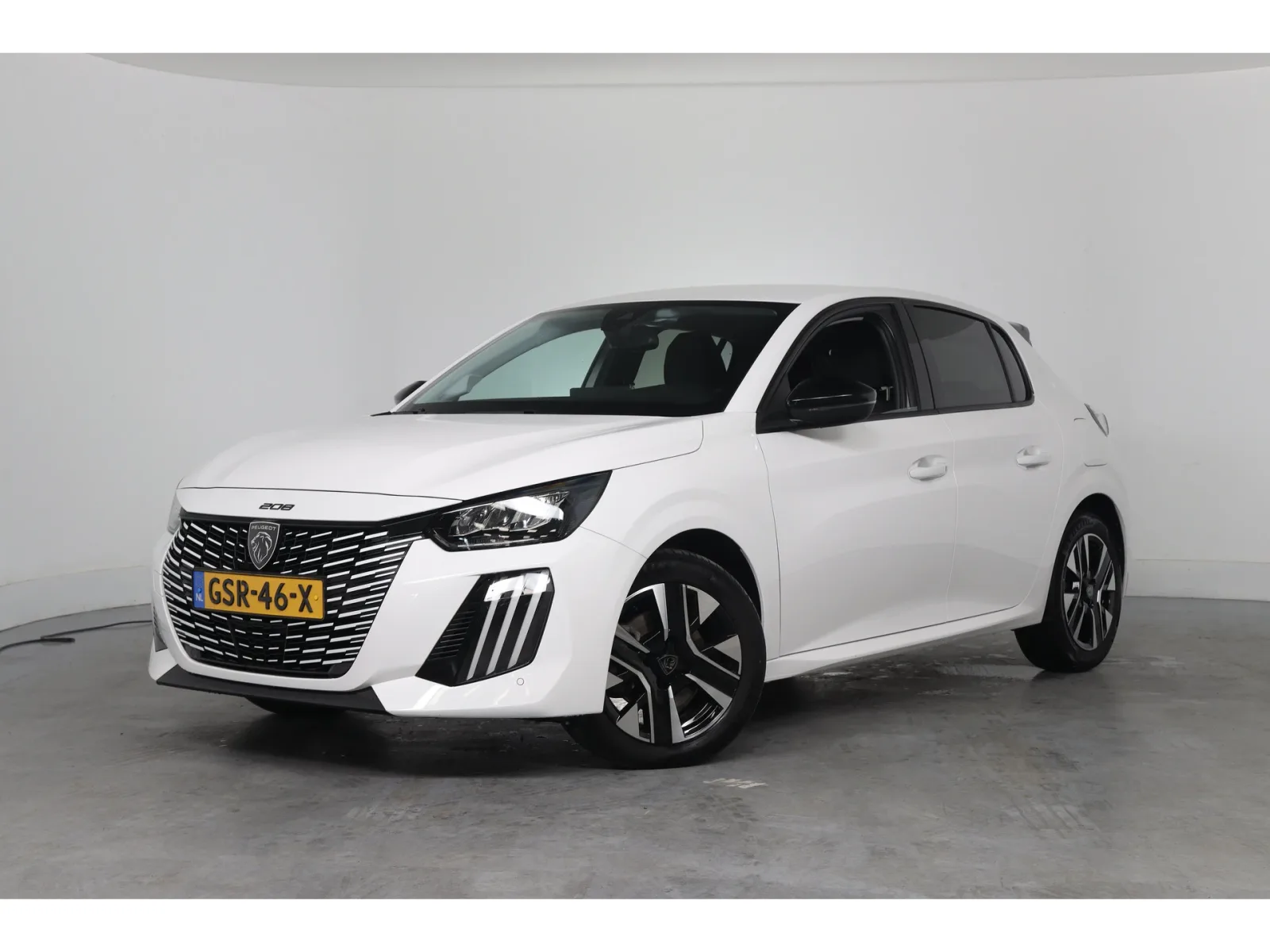 Peugeot 208 (2024) — foto 1