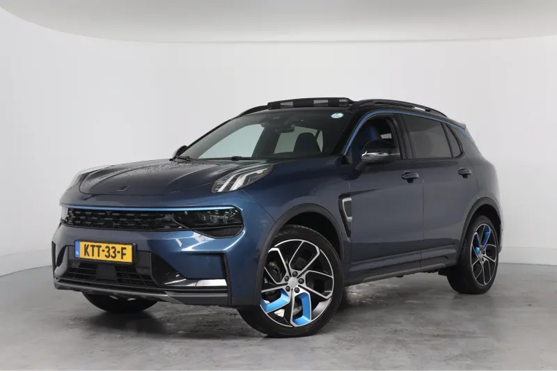 Lynk & Co 01 (2024)