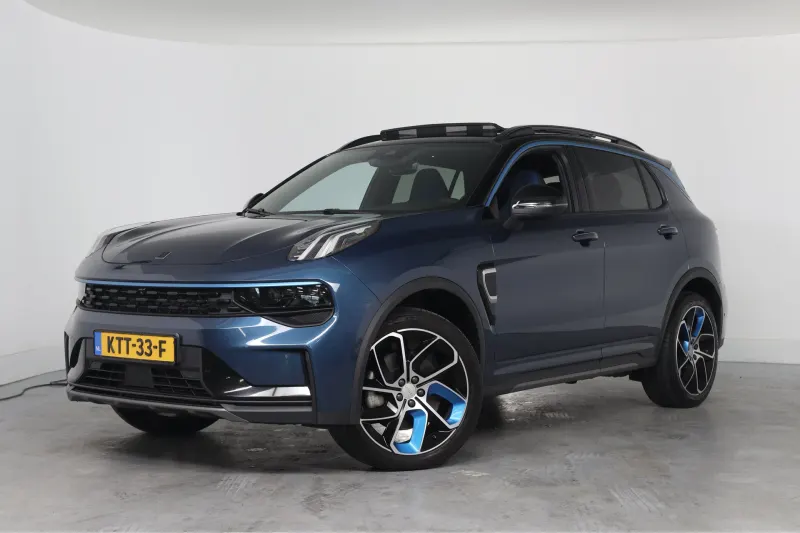 Lynk & Co 01 (2024)
