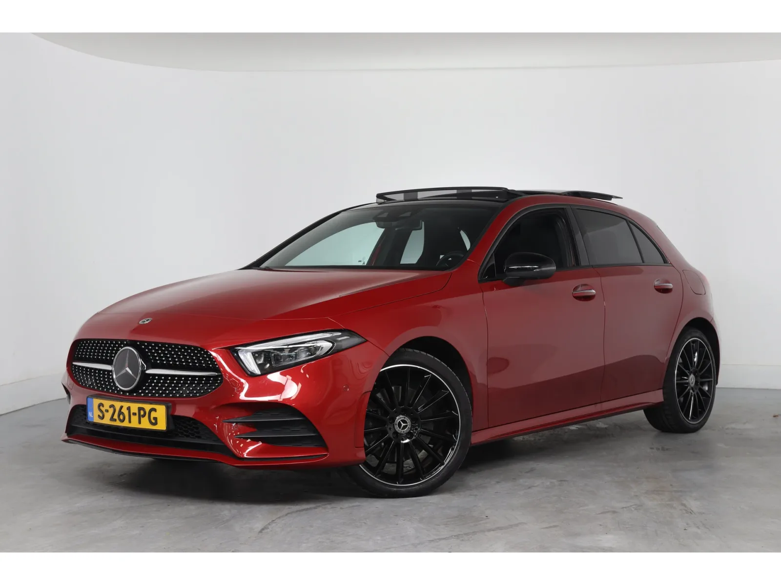 Mercedes-Benz A-Klasse (2023) — foto 1