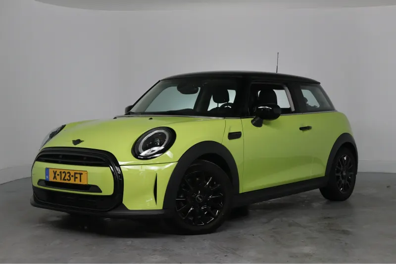 MINI Cooper (2023)