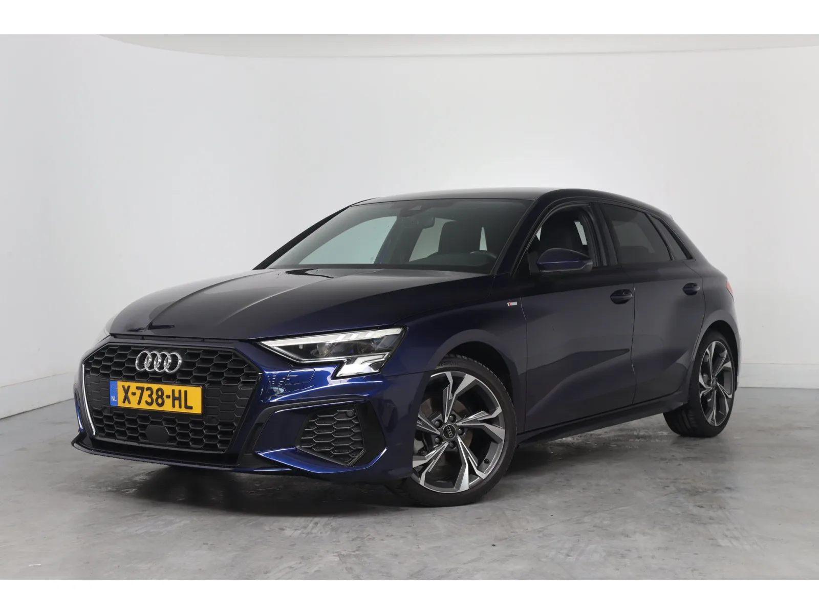 Audi A3 (2023) — foto 1