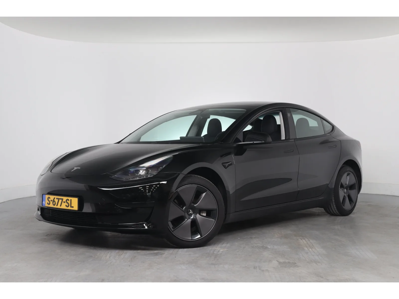 Tesla Model 3 (2023) — foto 1