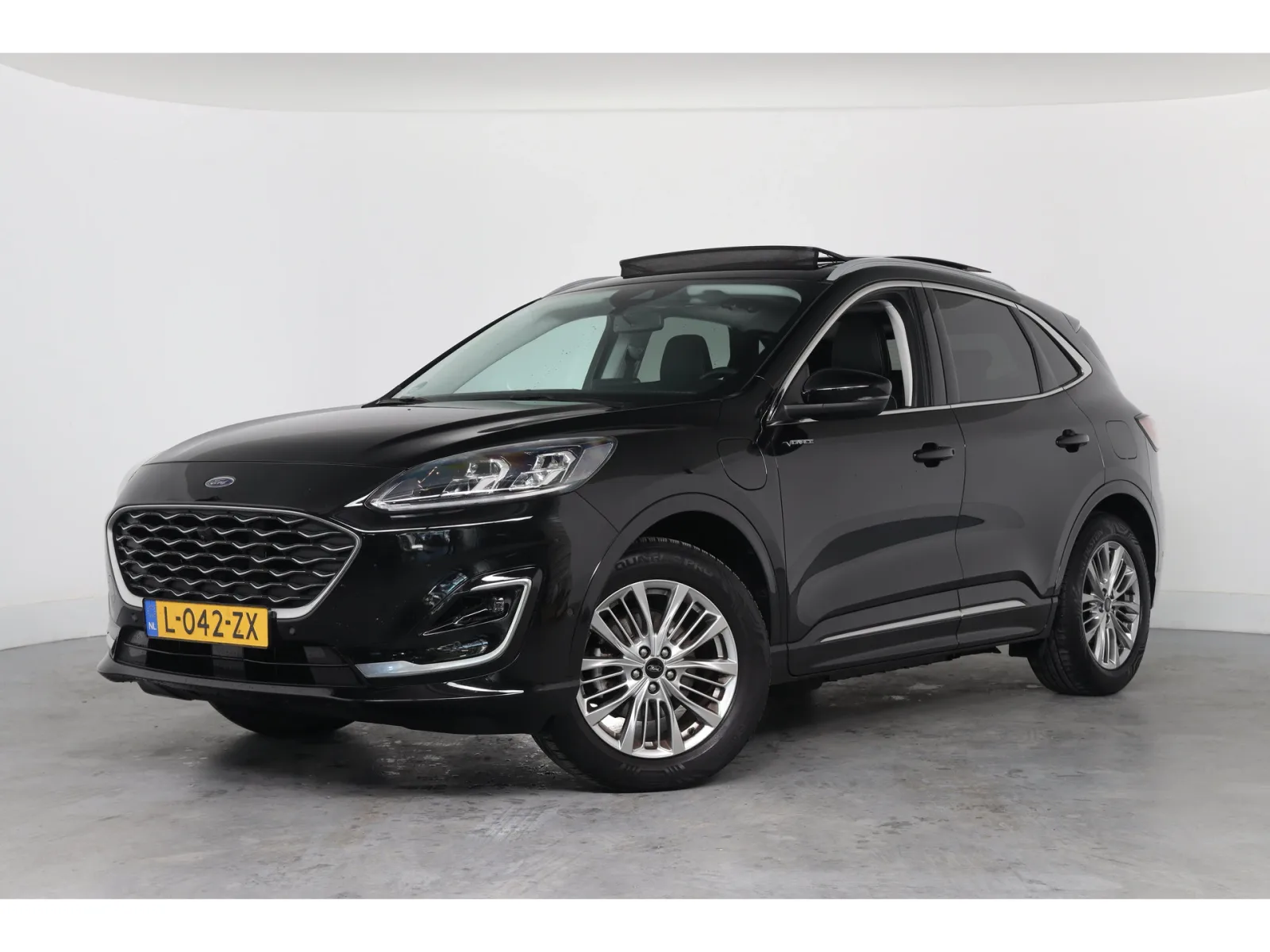 Ford Kuga (2021) — foto 1