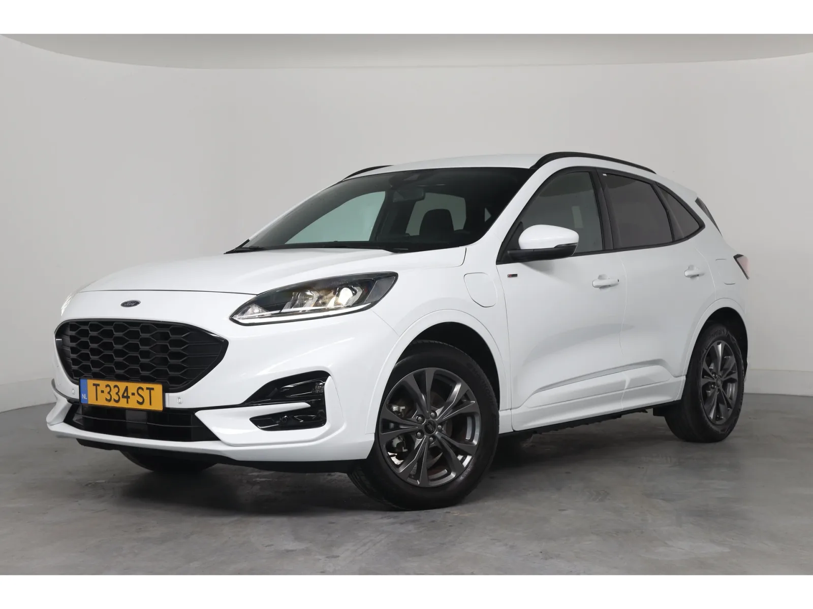 Ford Kuga (2023) — foto 1