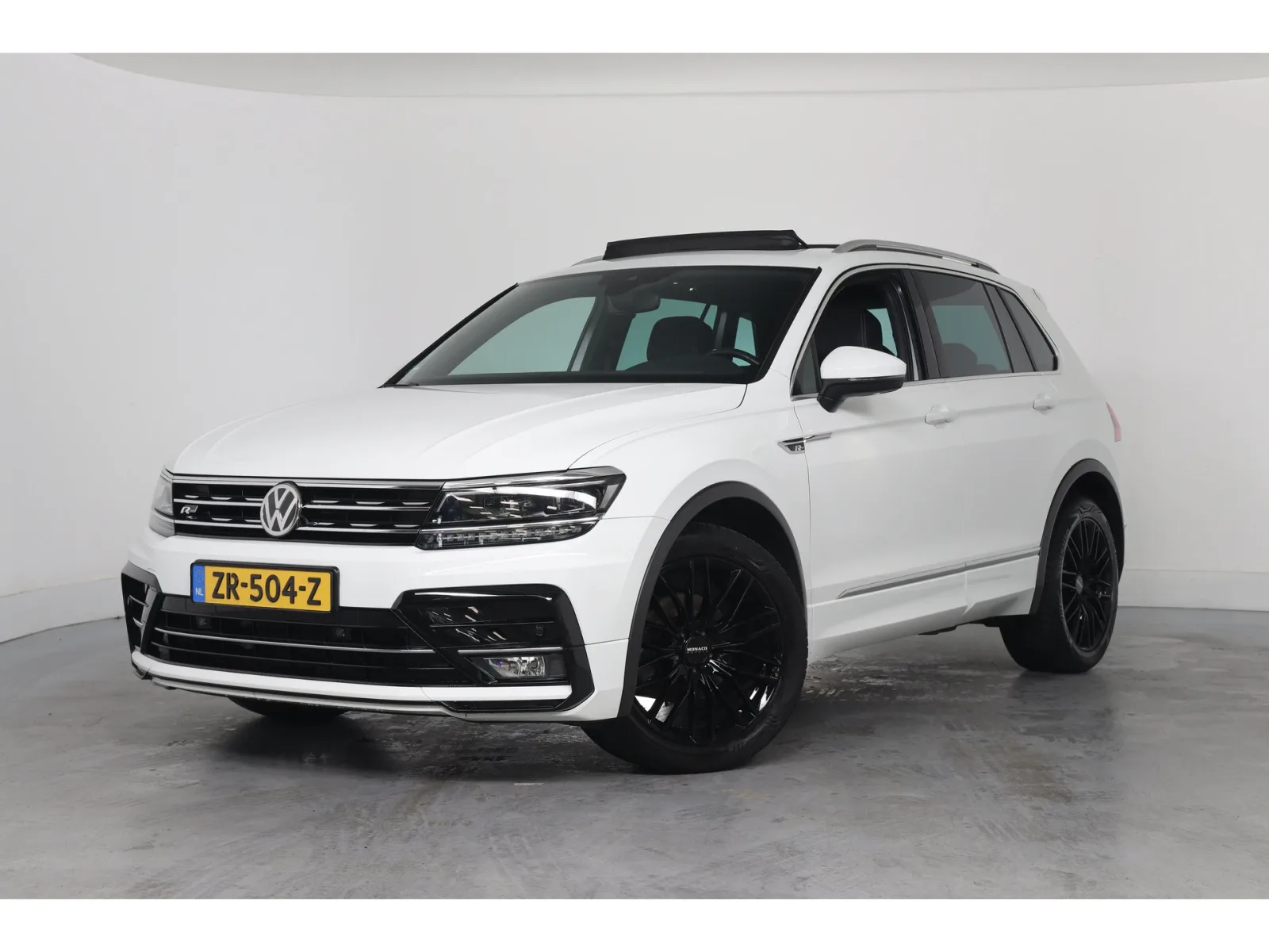 Volkswagen Tiguan (2019) — foto 1