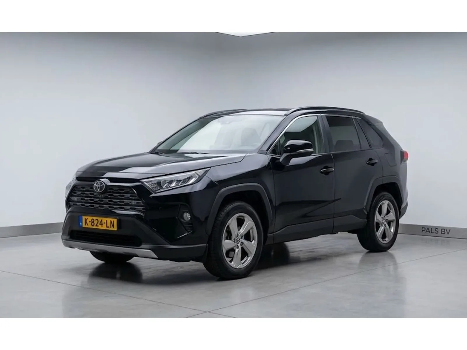 Toyota RAV4 (2021) — foto 1