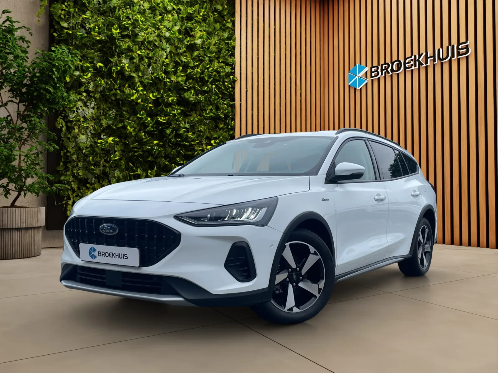 Ford Focus (2022) — foto 1