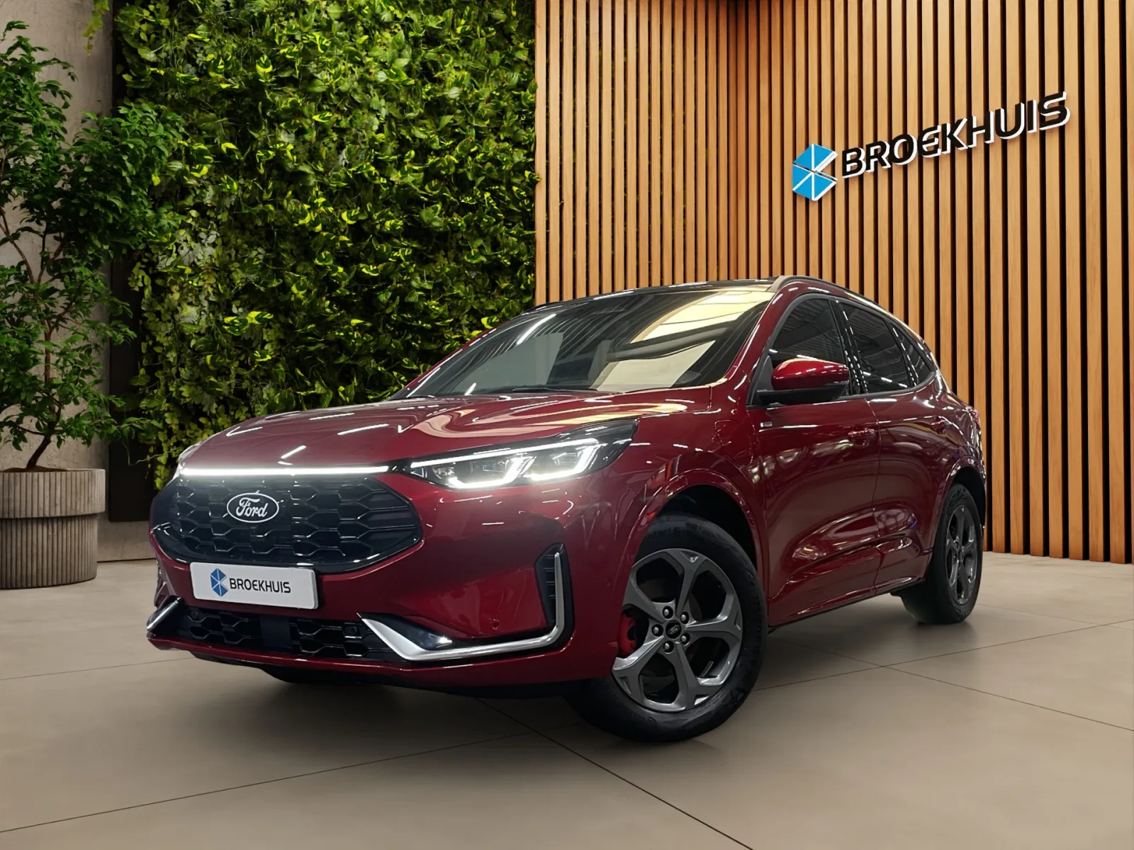 Ford Kuga (2024) — foto 1