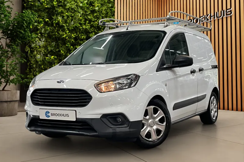 Ford Transit Courier (2021)