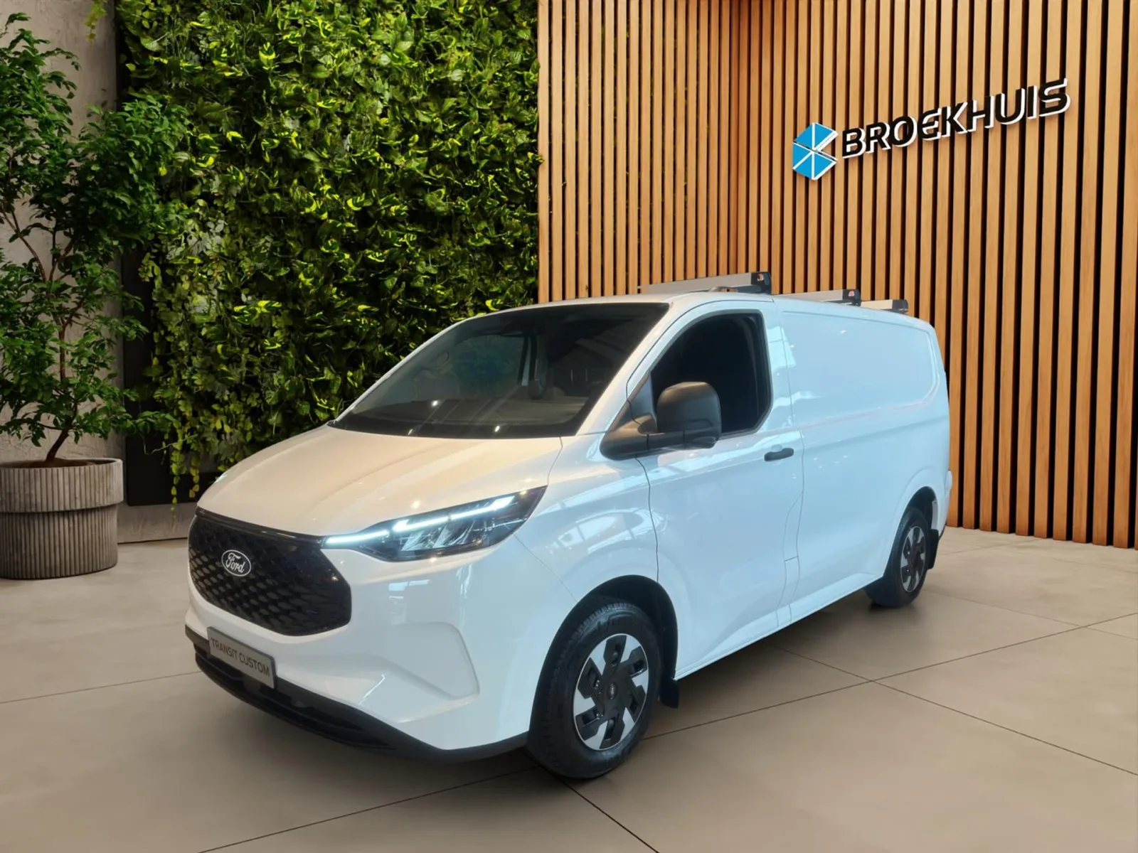 Ford E-Transit Custom (2026) — foto 1