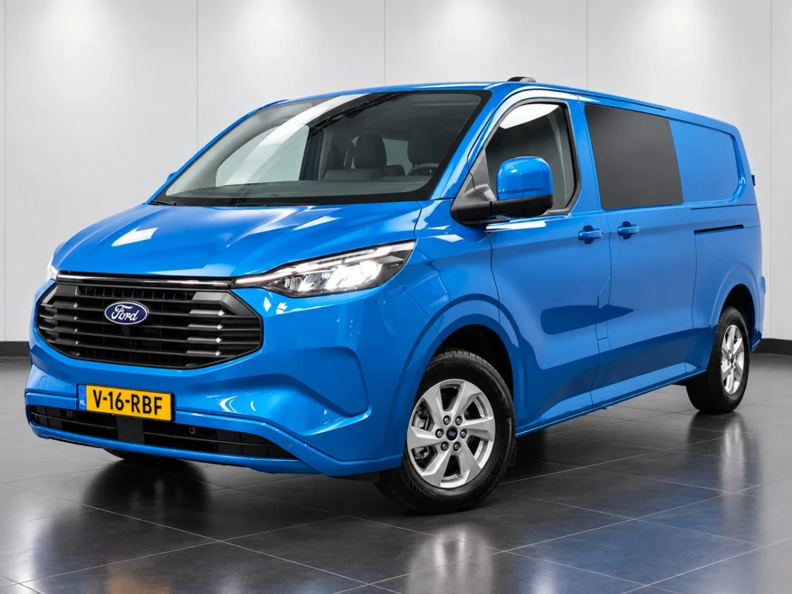 Ford Transit Custom (2025) — foto 1