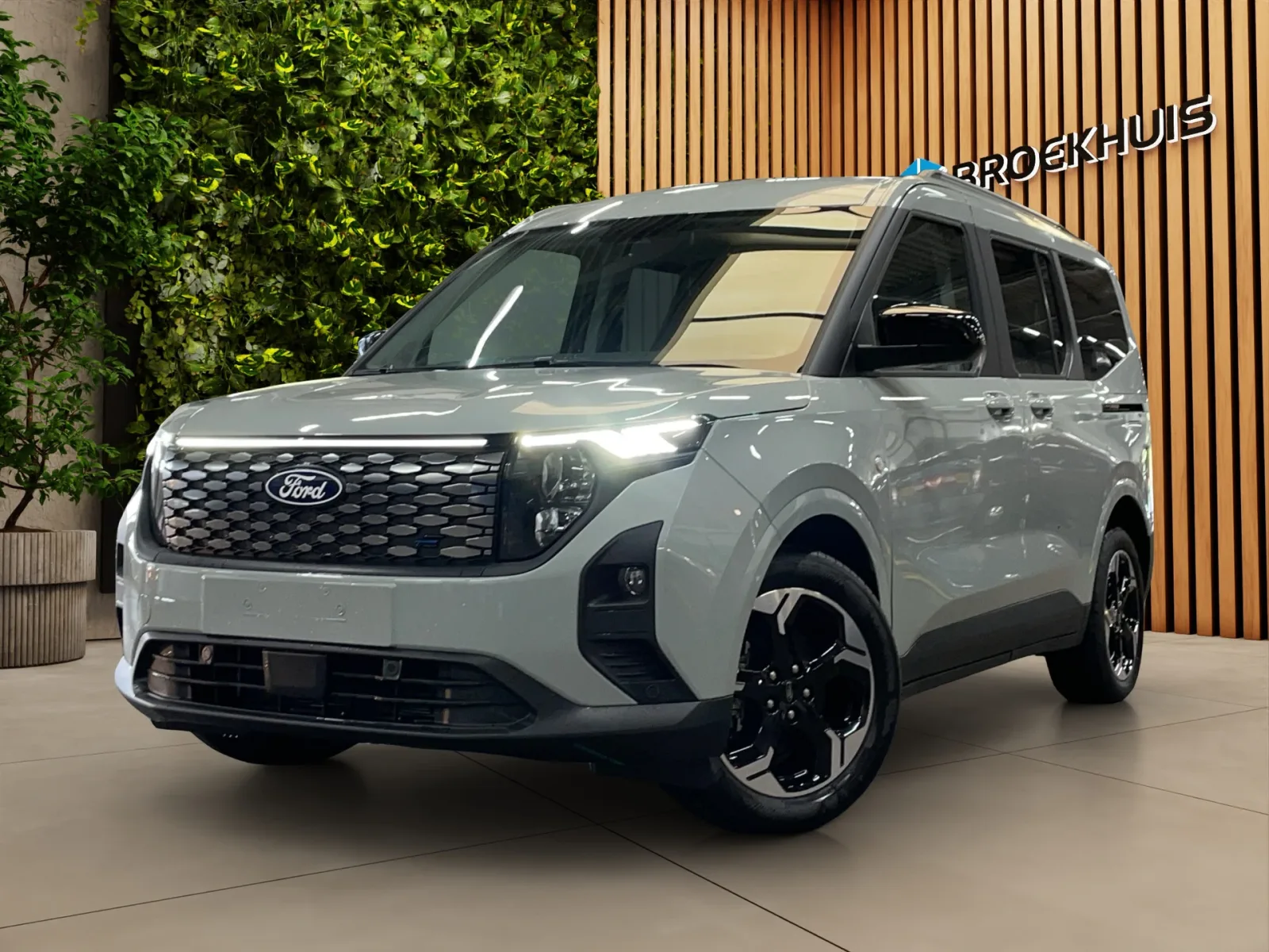 Ford Tourneo Courier (2026) — foto 1