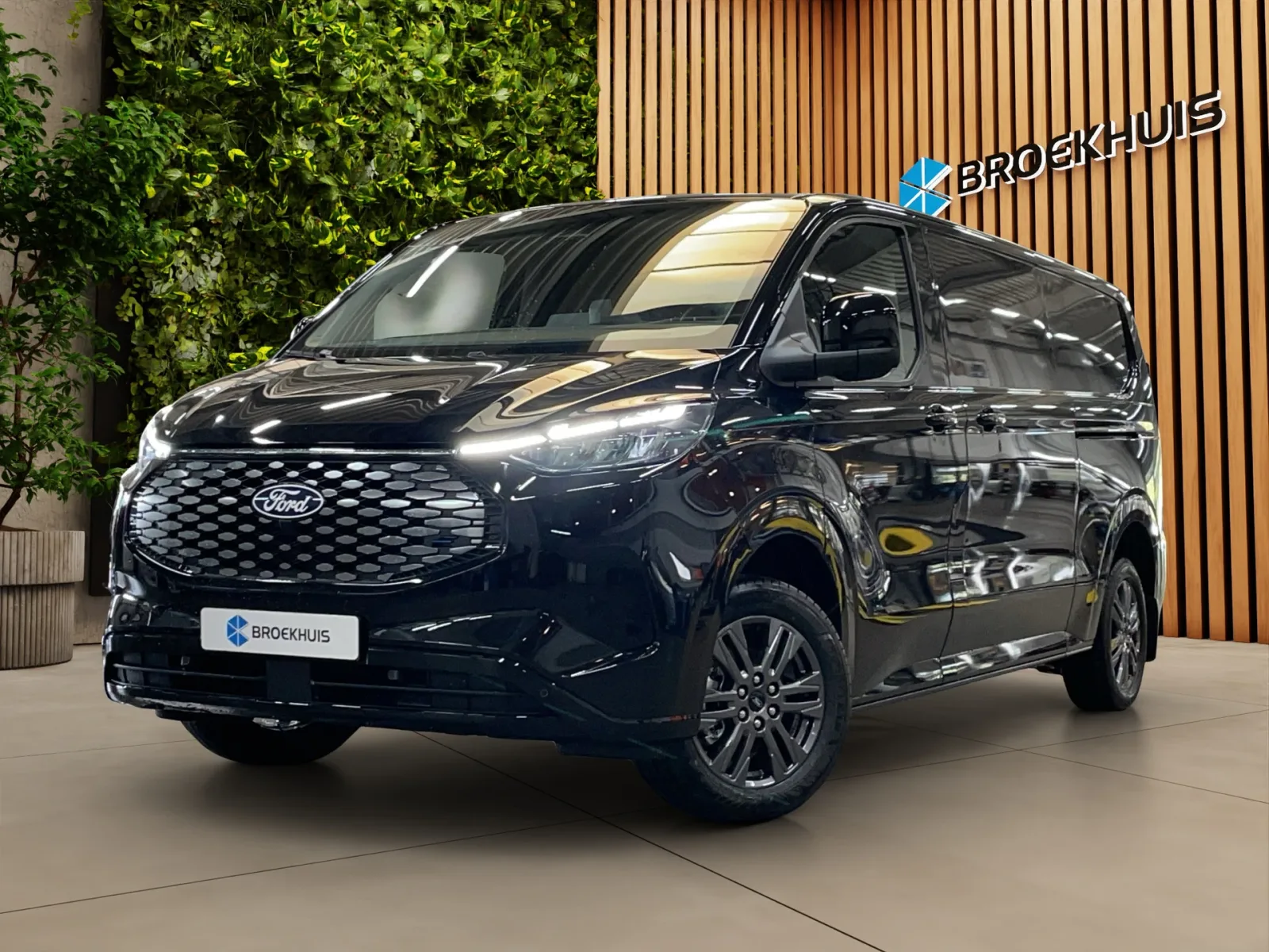 Ford E-Transit Custom (2026) — foto 1