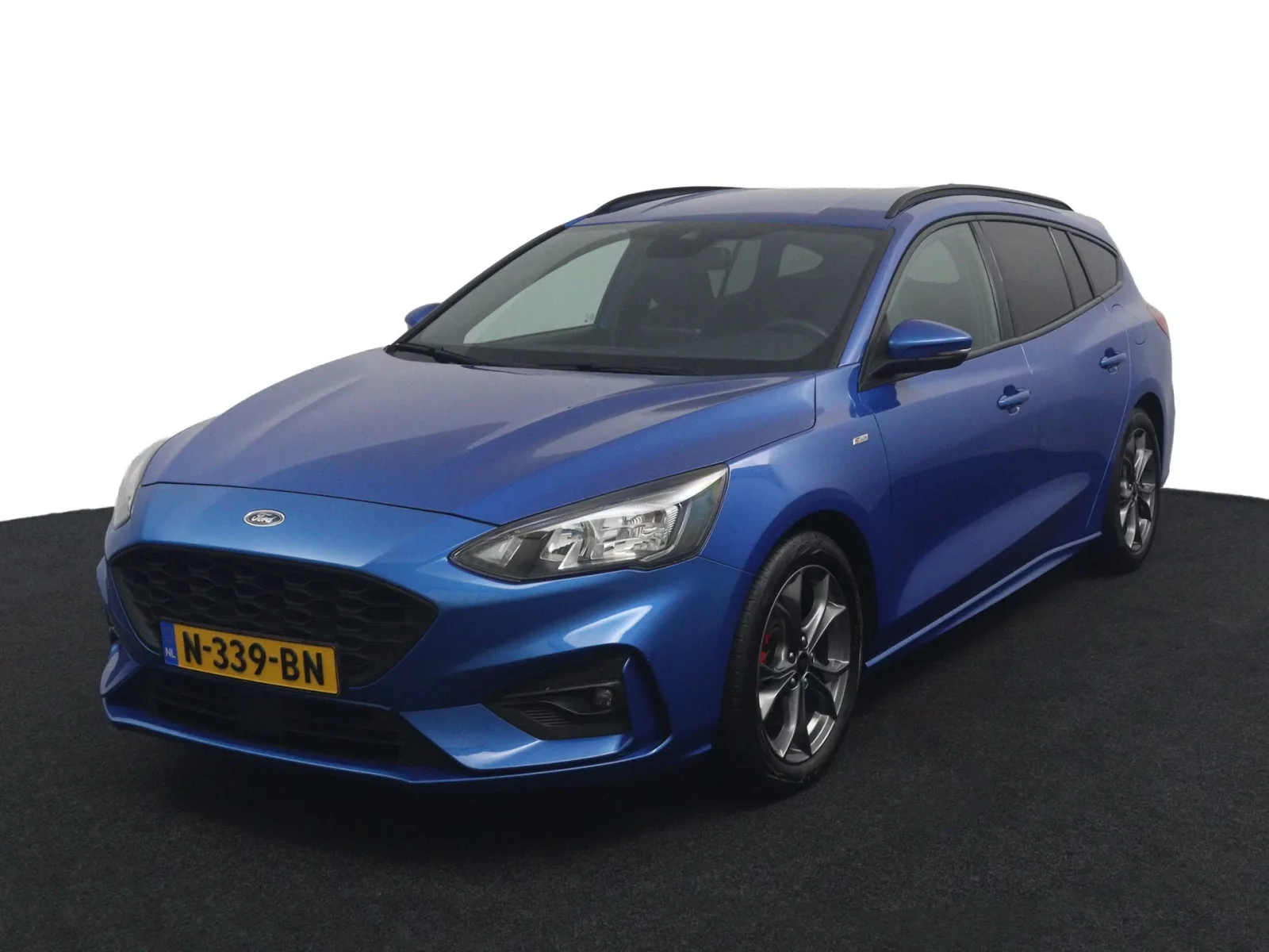 Ford Focus (2021) — foto 1