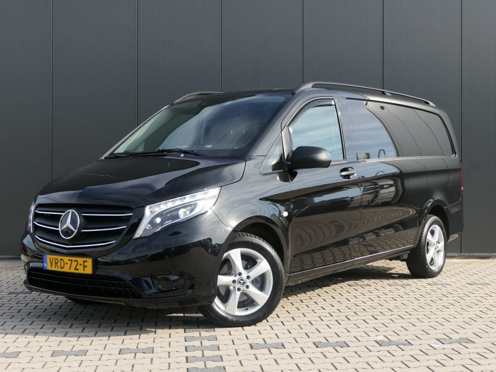 Mercedes-Benz Vito (2022) — foto 1