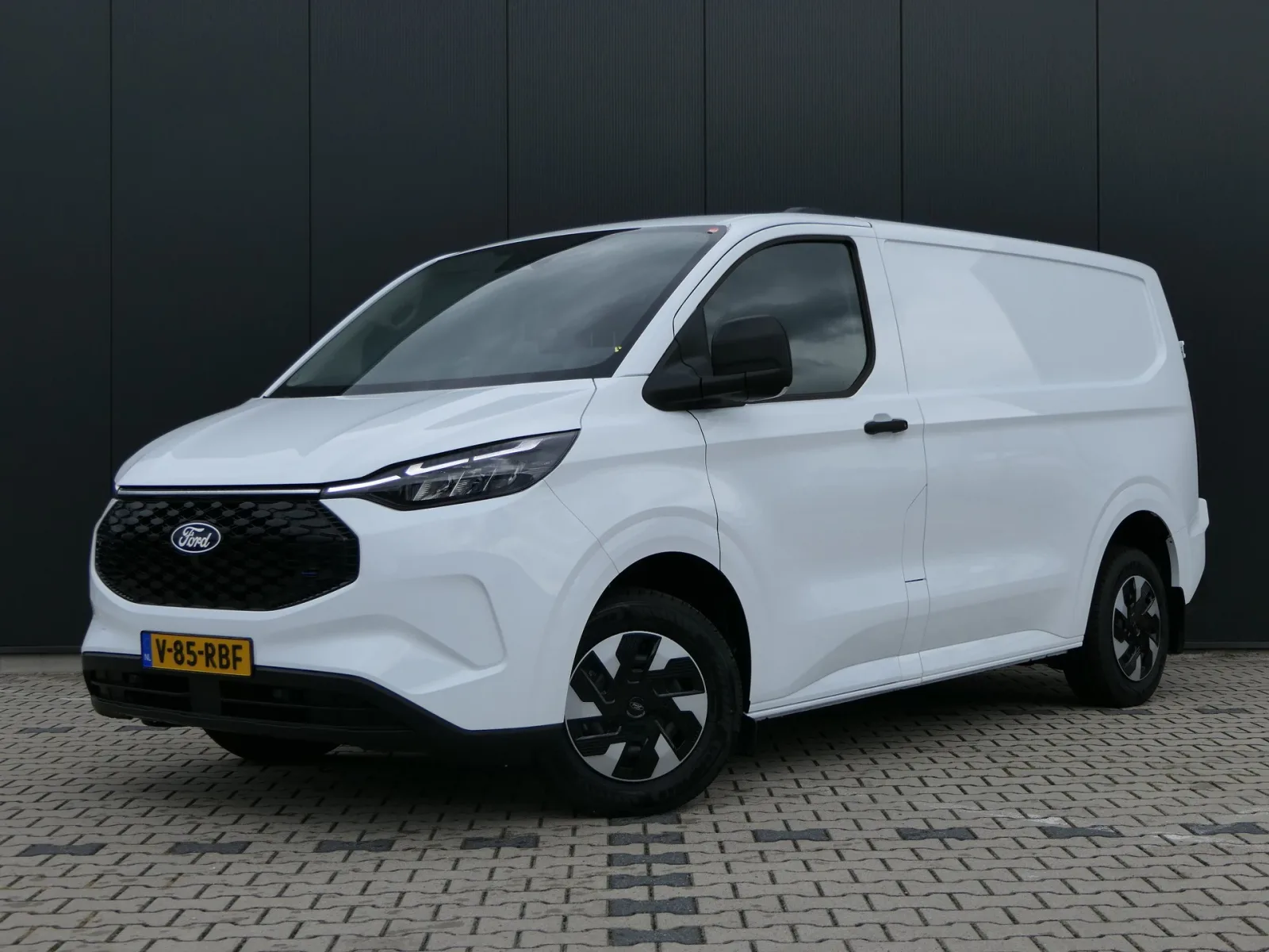 Ford E-Transit Custom (2026) — foto 1