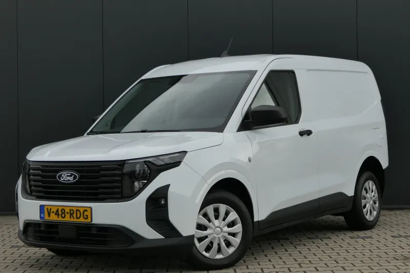 Ford Transit Courier (2024)