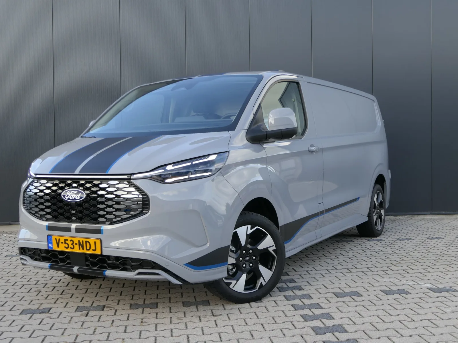 Ford E-Transit Custom (2025) — foto 1