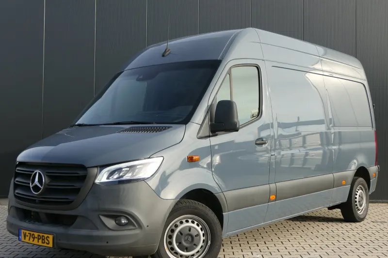 Mercedes-Benz Sprinter (2024)