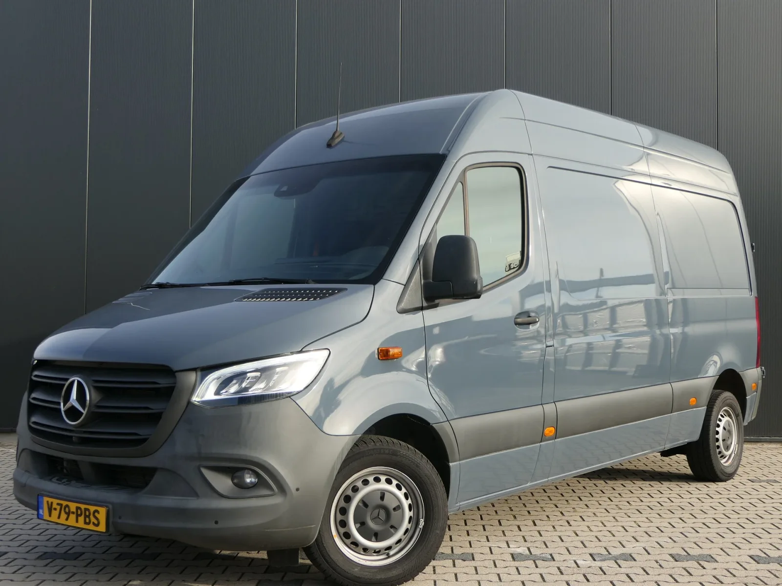 Mercedes-Benz Sprinter (2024) — foto 1
