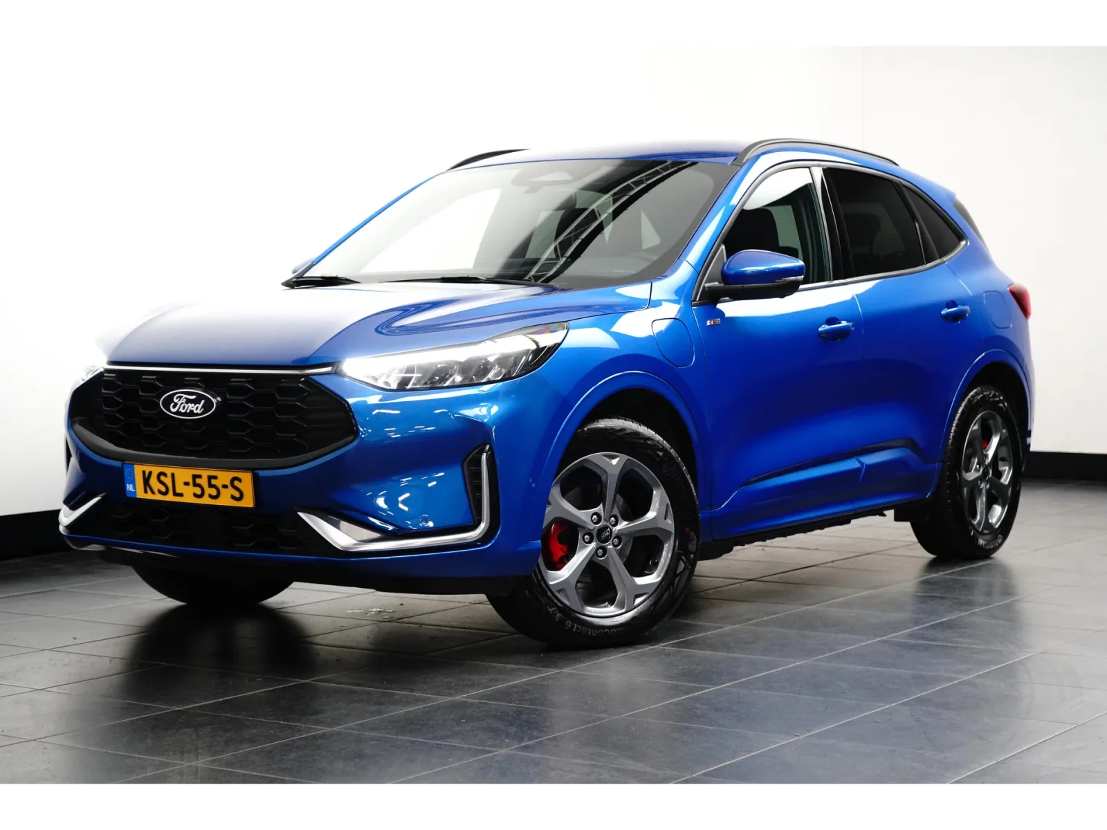 Ford Kuga (2024) — foto 1