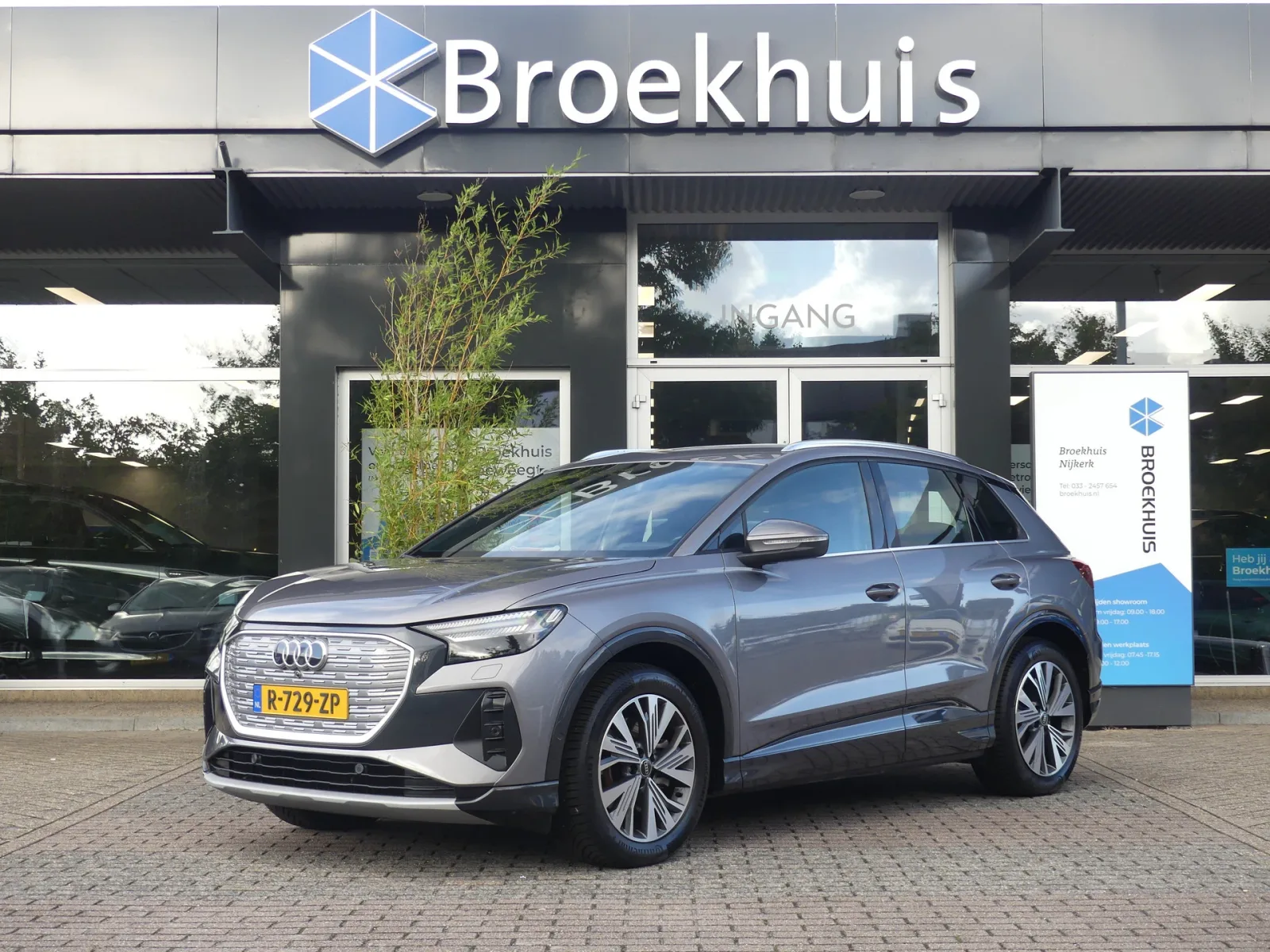 Audi Q4 e-tron (2022) — foto 1