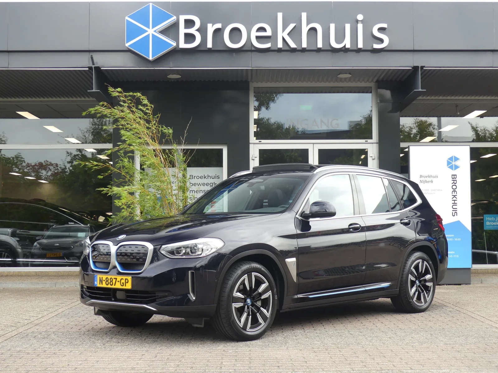 BMW iX3 (2021) — foto 1