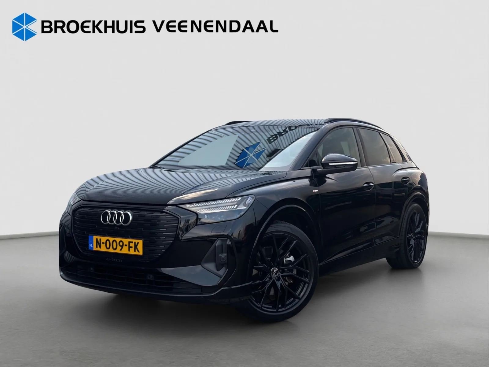 Audi Q4 e-tron (2021) — foto 1
