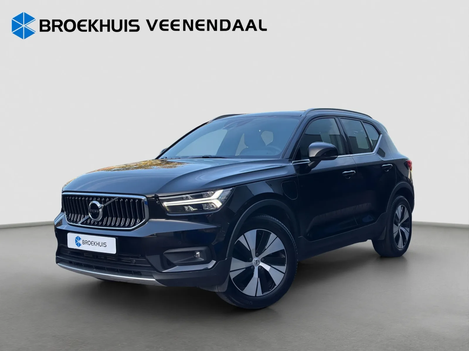 Volvo XC40 (2021) — foto 1