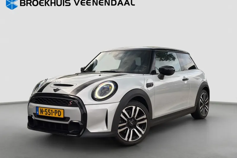 MINI Cooper S (2021)