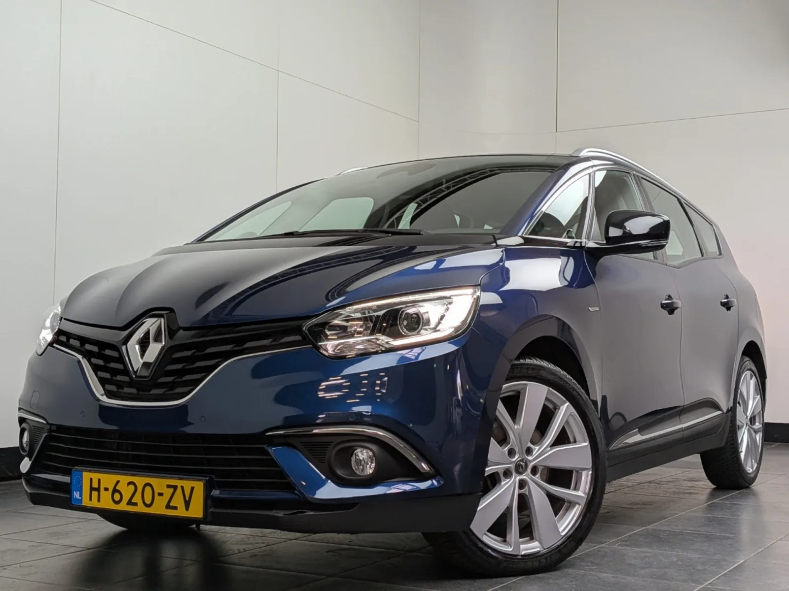 Renault Grand Scénic (2020) — foto 1