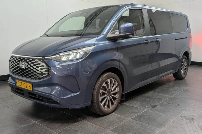 Ford Transit Custom (2025)