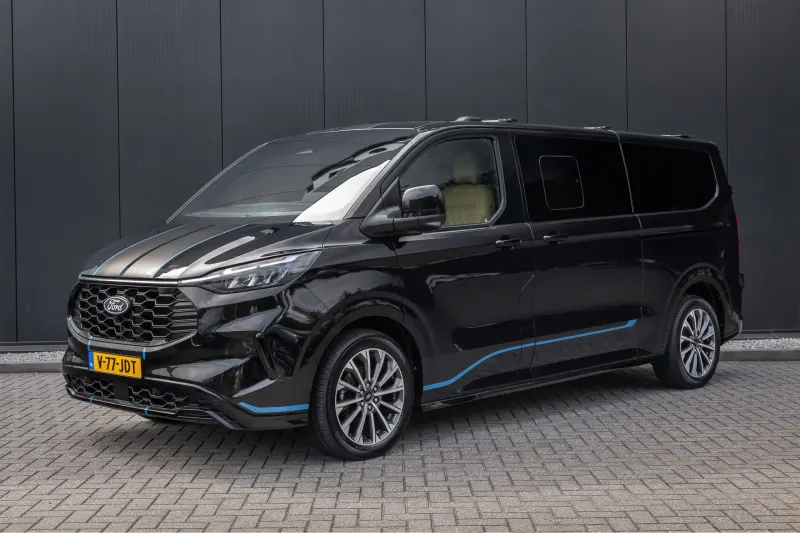 Ford Transit Custom (2024)